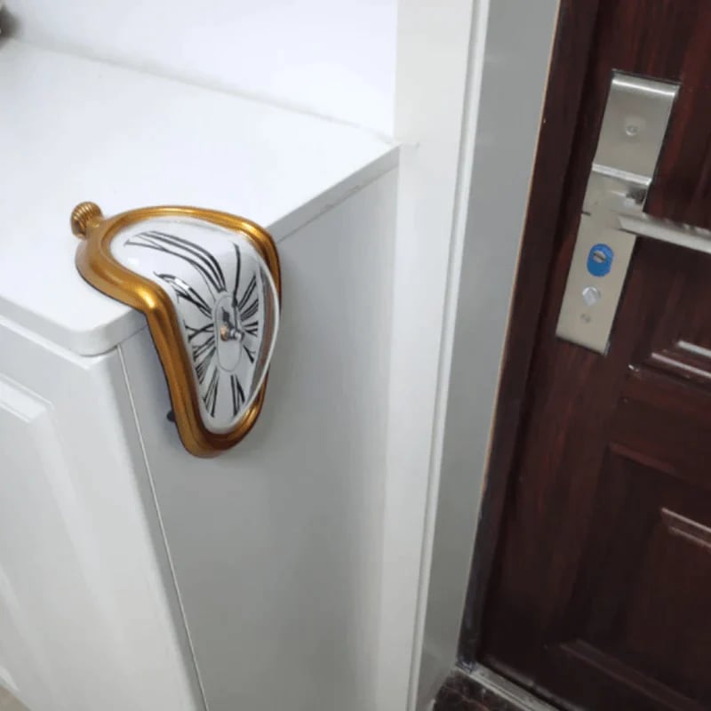 🎁2025 New Year Hot Sale🎁 - HALF PRICE🔥🔥Melting Time Warp Clock