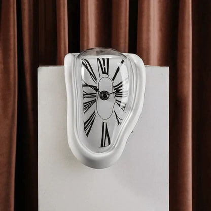 🎁2025 New Year Hot Sale🎁 - HALF PRICE🔥🔥Melting Time Warp Clock